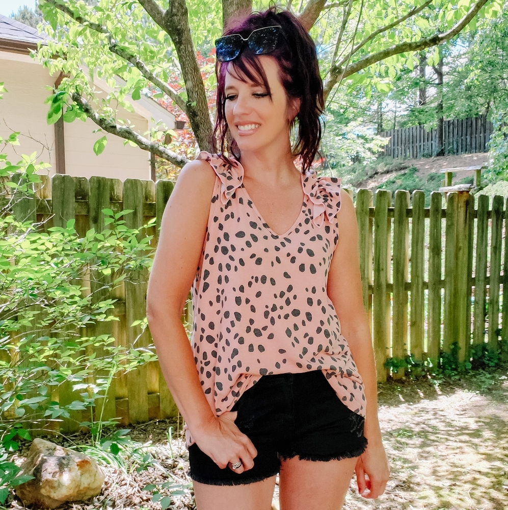 Spotted ruffle shoulder tank - Picture 5 of 5